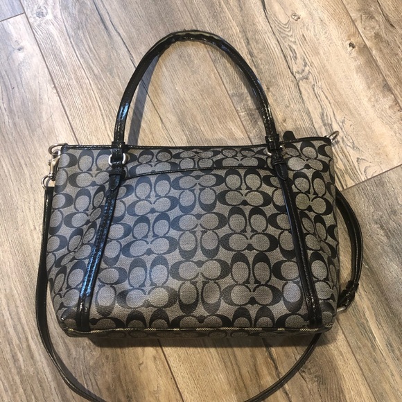 Coach Purse - Picture 5 of 7